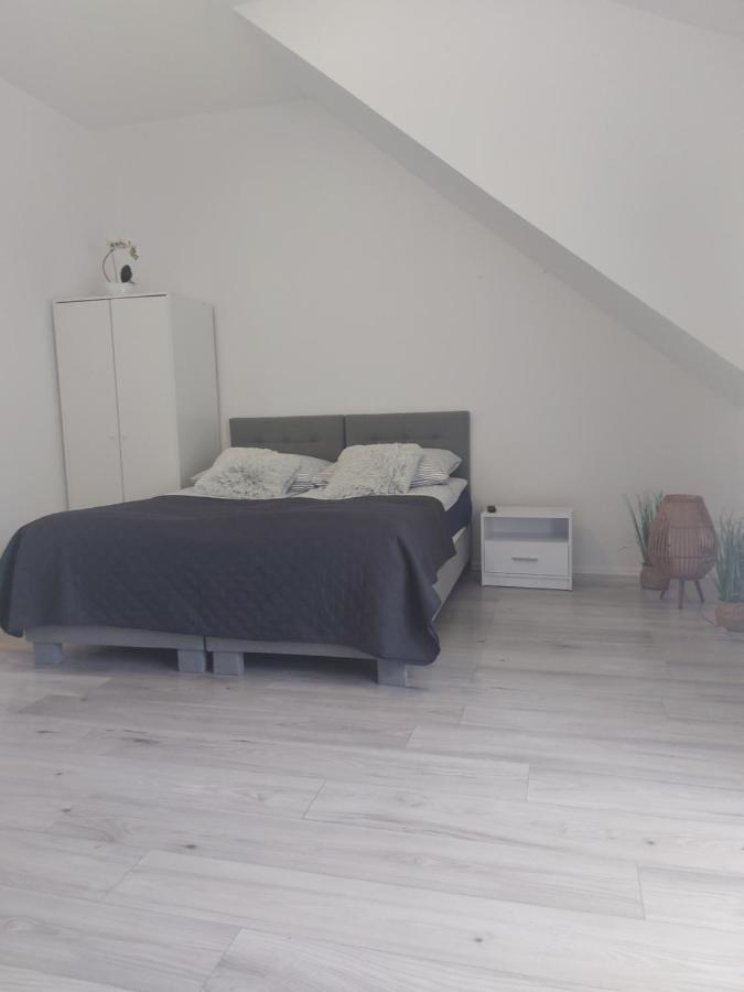 Pokoje I Apartamenty Matdar Mikołajki Exterior foto